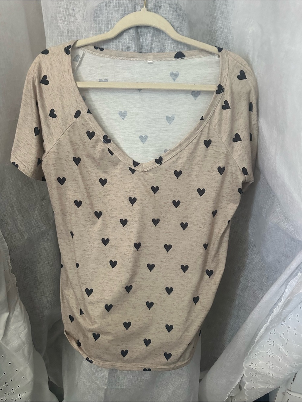 Lularoe Beige V-Neck Tee with Black Heart Pattern